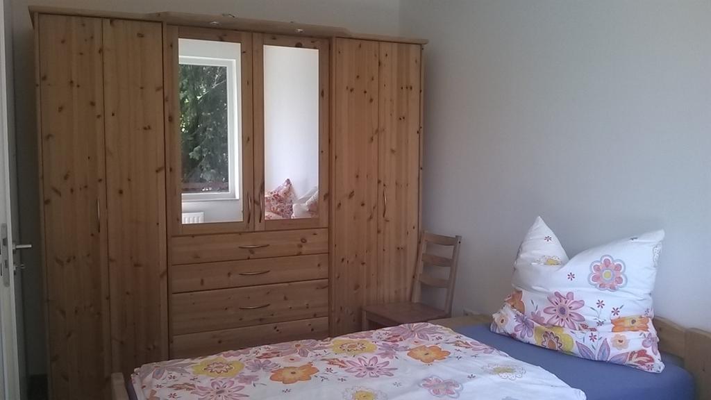 Platan Apartman Boedapest Kamer foto